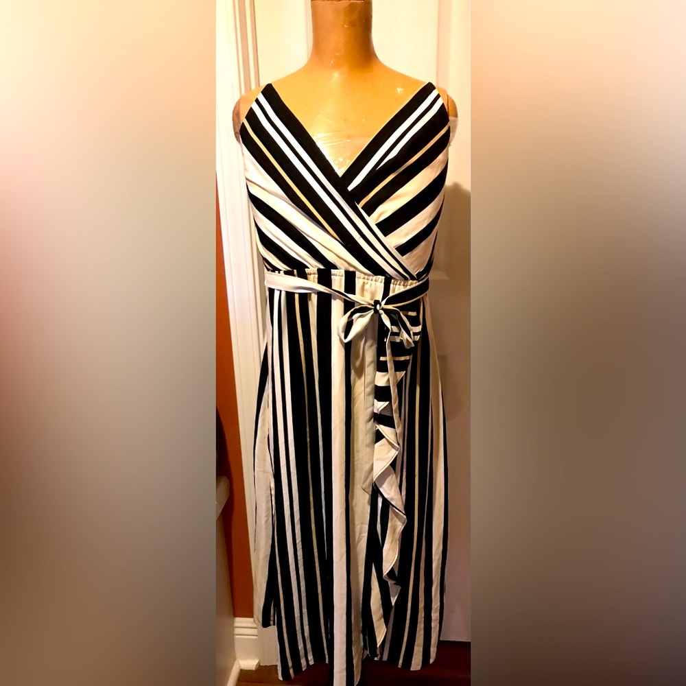 LOFT - Women’s - Sz XS - Maxi